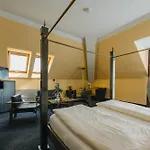 Mirage Hotel