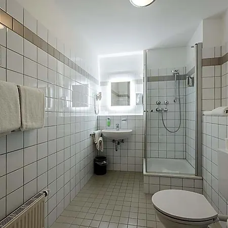 Mirage Отель 3*