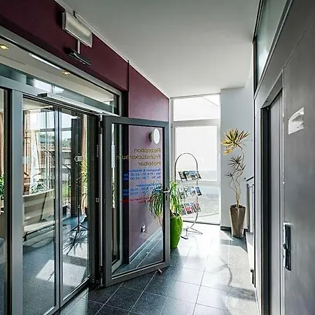 Mirage Отель 3*